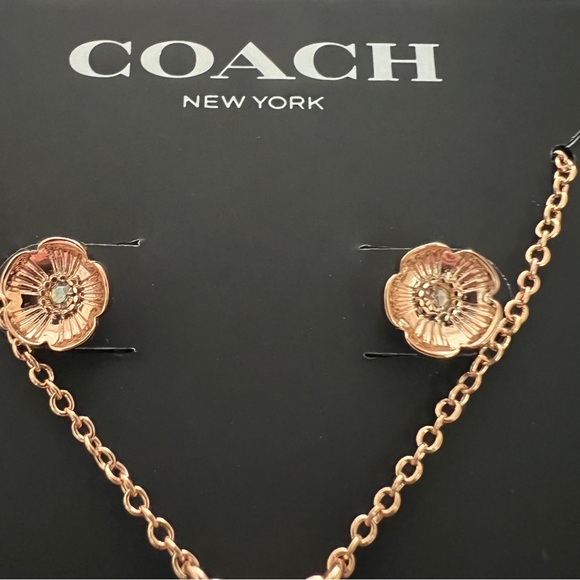 Coach Open Circle Necklace and Tea Rose Stud Earring Set NEW Rose Gold - Picture 6 of 7